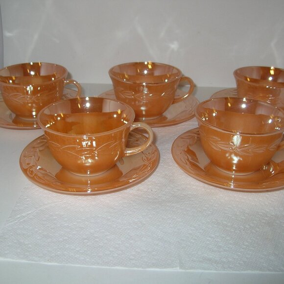 5 ~ Vintage CUPS & SAUCERS Fire King Peach Luster Laurel Leaf Oven Ware USA D - Picture 2 of 5